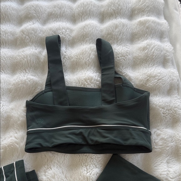 All in Motion | Workout Set - Picture 3 of 5